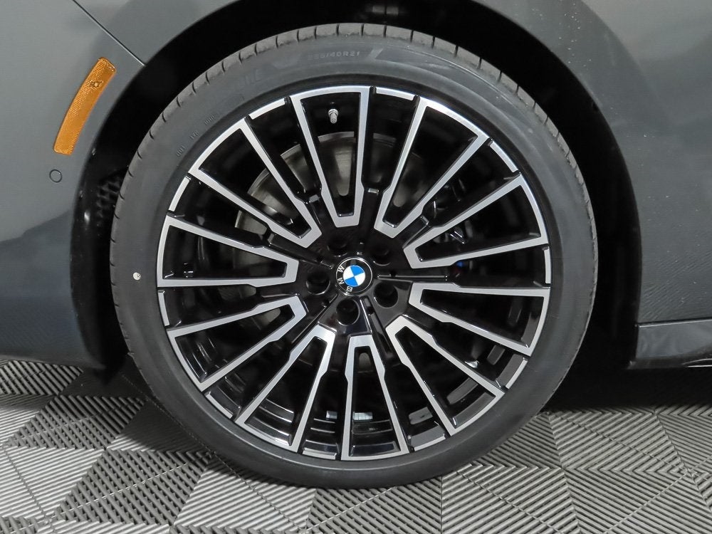 2024 BMW 7 Series 760i